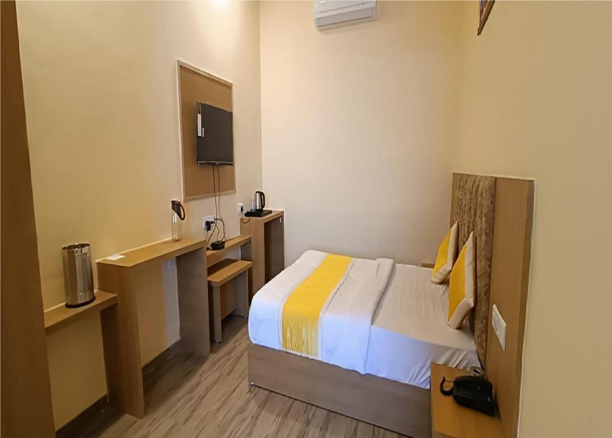 Hotel Fun Park Sānand 외부 사진