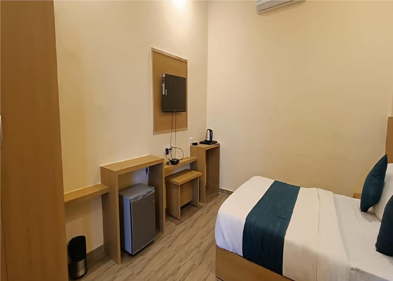 Hotel Fun Park Sānand 외부 사진