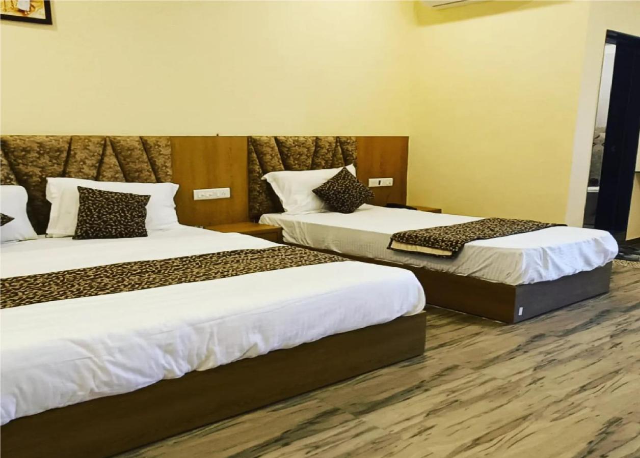 Hotel Fun Park Sānand 외부 사진