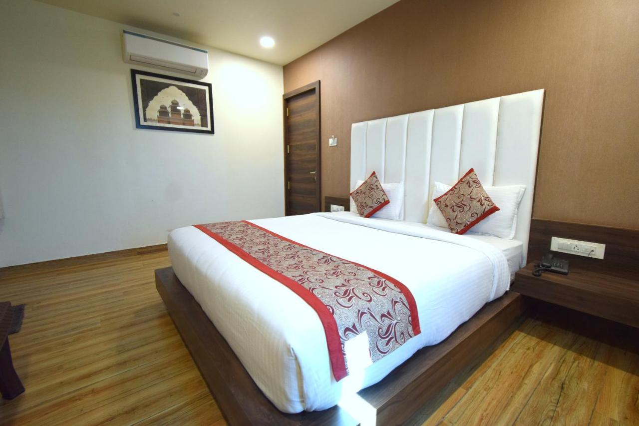 Hotel Fun Park Sānand 외부 사진